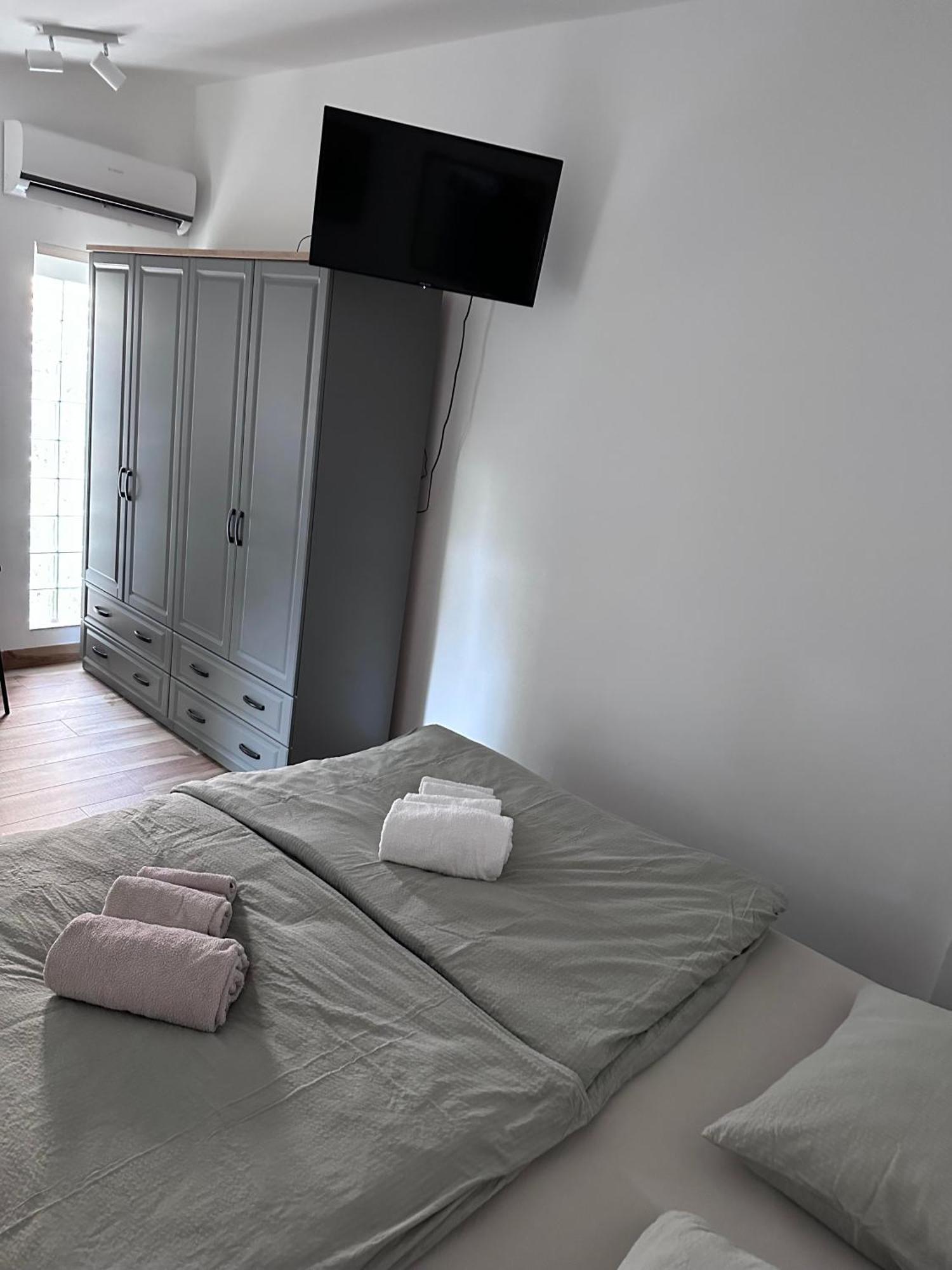 Lux Apartments In Downtown PUY Exterior foto